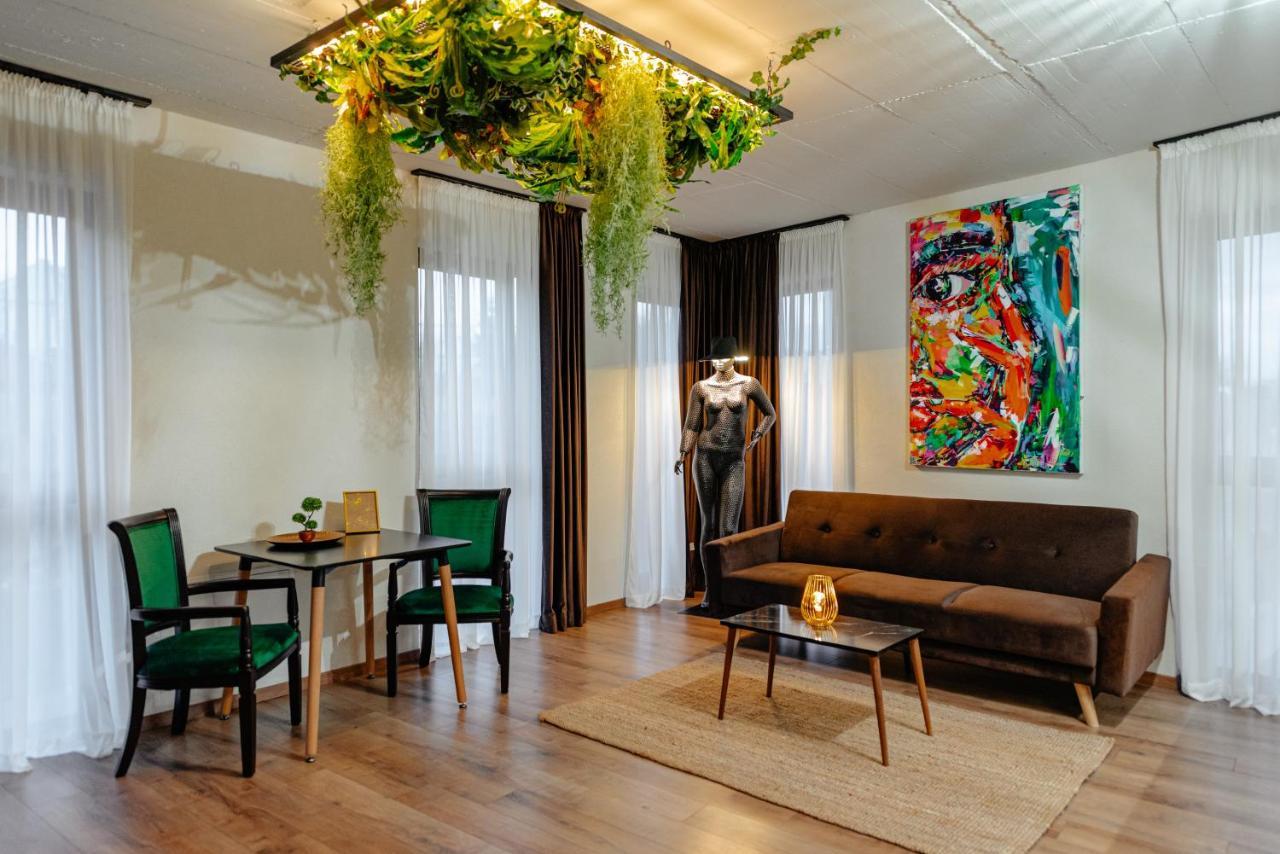 Centro Accommodation Κλουζ-Ναπόκα Εξωτερικό φωτογραφία